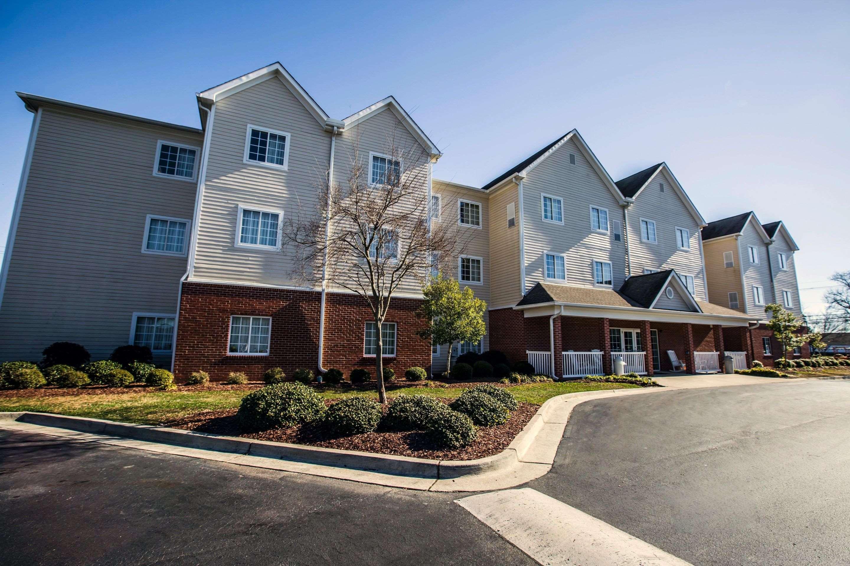 Mainstay Suites Wilmington - University Area Eksteriør bilde
