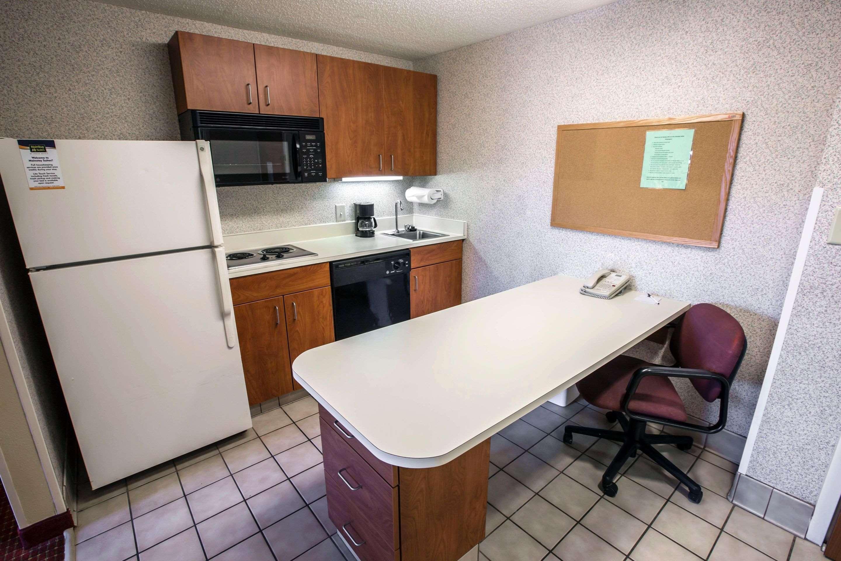 Mainstay Suites Wilmington - University Area Eksteriør bilde