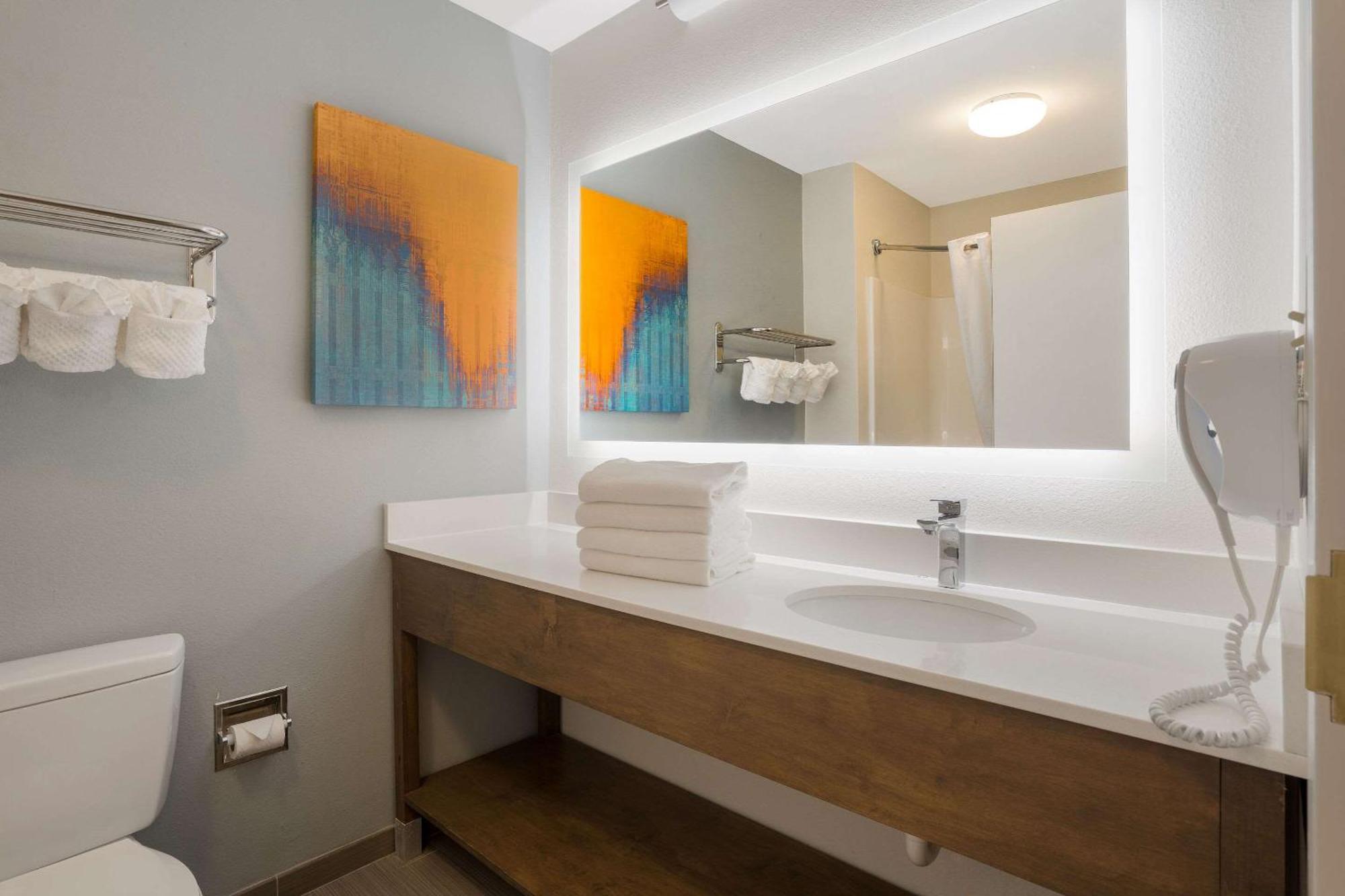 Mainstay Suites Wilmington - University Area Eksteriør bilde