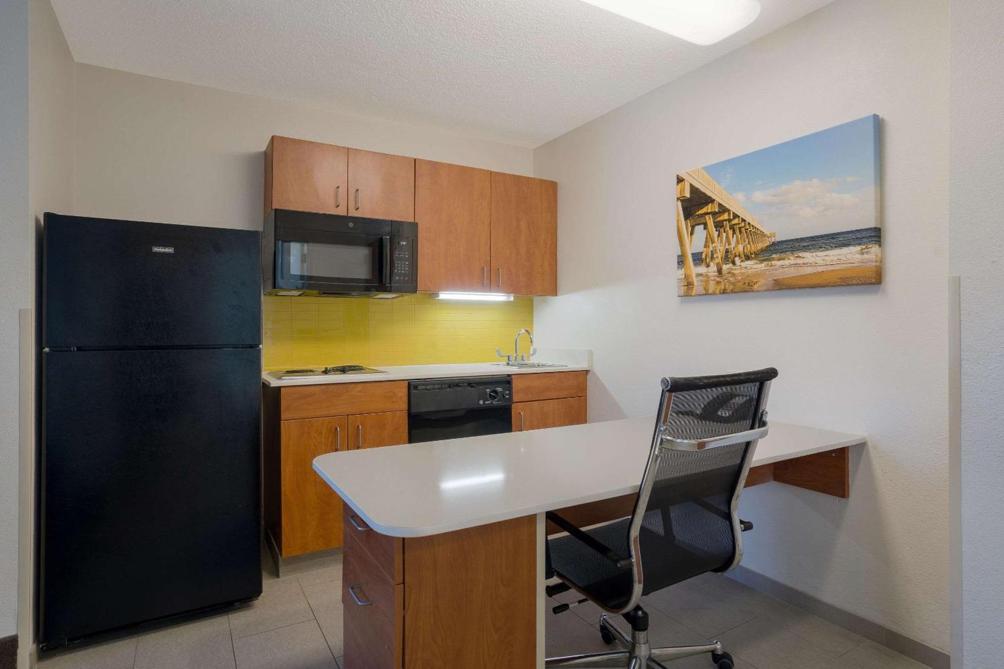 Mainstay Suites Wilmington - University Area Eksteriør bilde