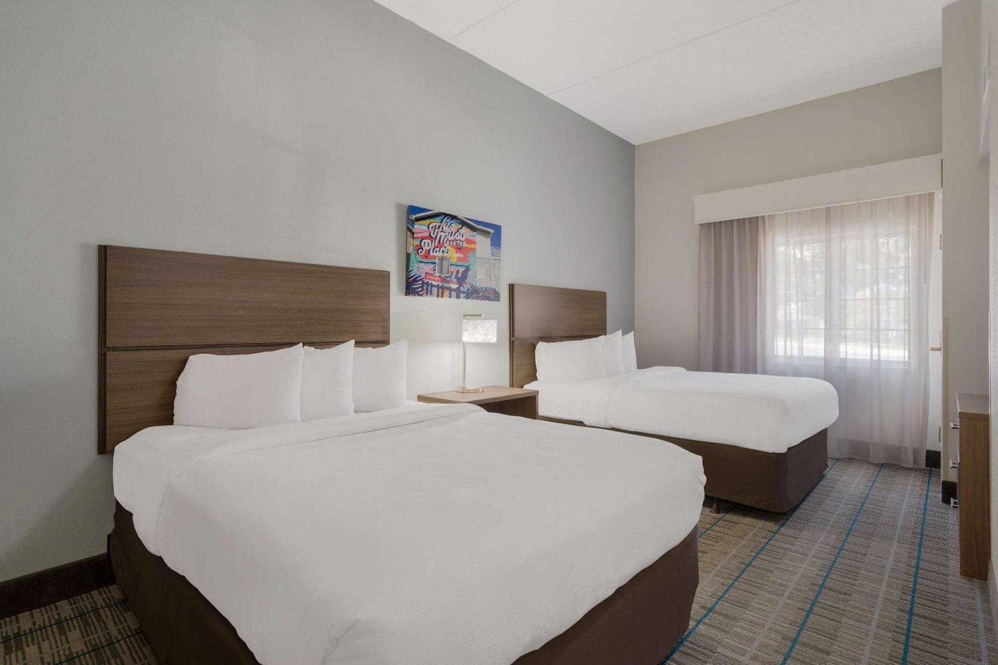 Mainstay Suites Wilmington - University Area Eksteriør bilde