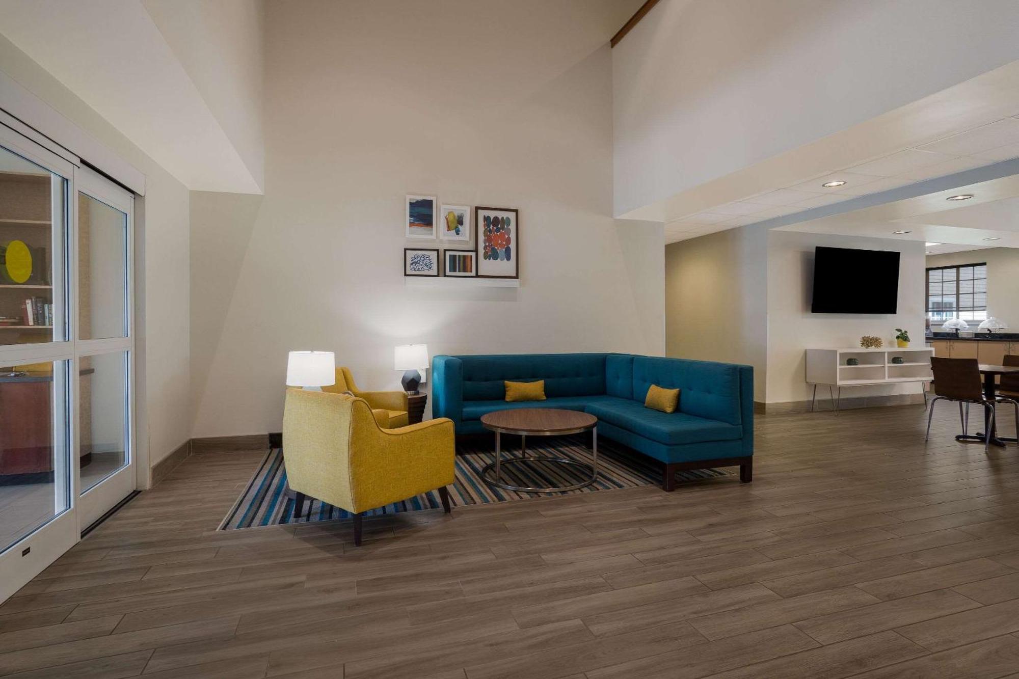 Mainstay Suites Wilmington - University Area Eksteriør bilde