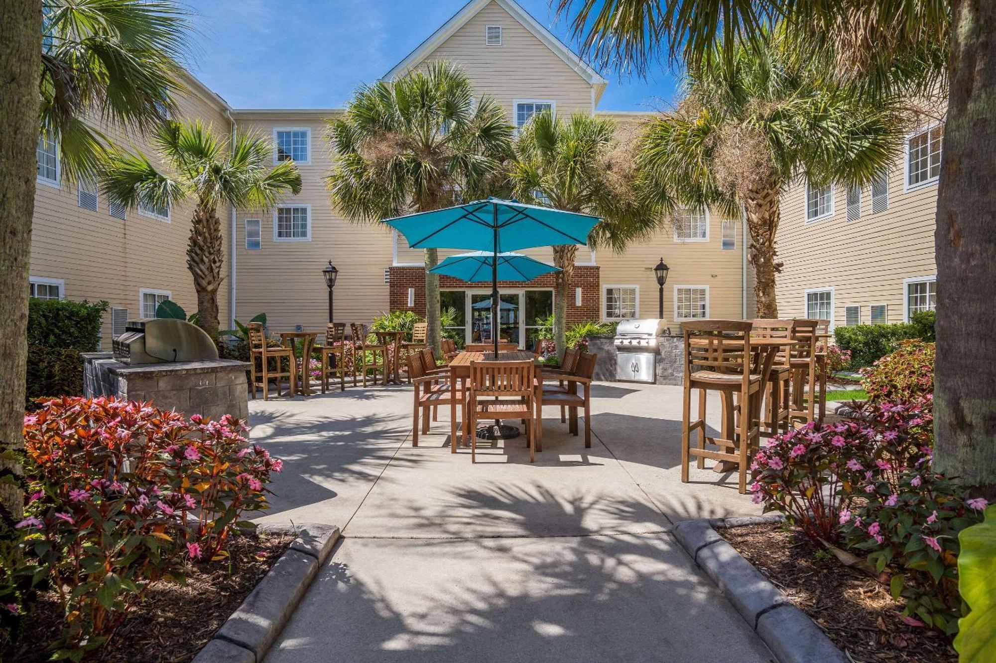 Mainstay Suites Wilmington - University Area Eksteriør bilde