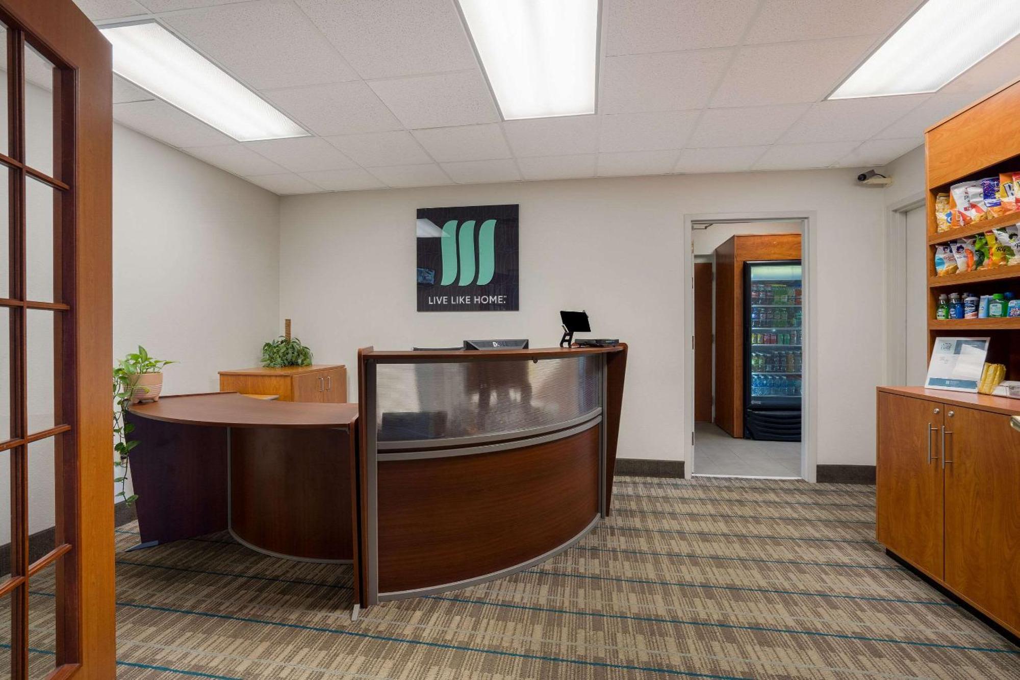 Mainstay Suites Wilmington - University Area Eksteriør bilde