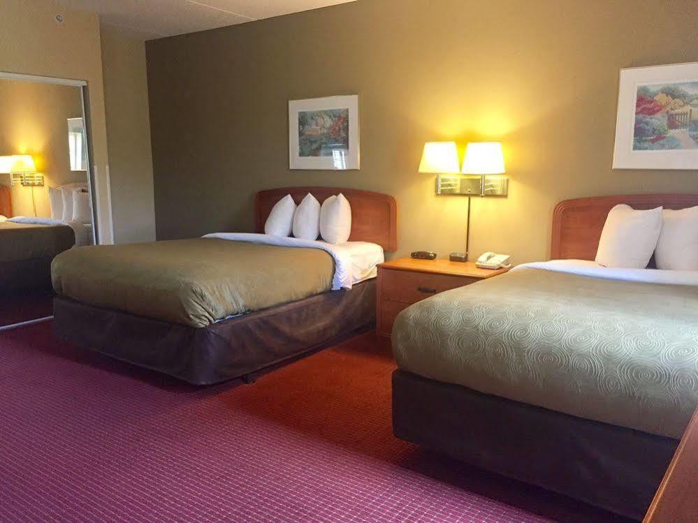 Mainstay Suites Wilmington - University Area Eksteriør bilde