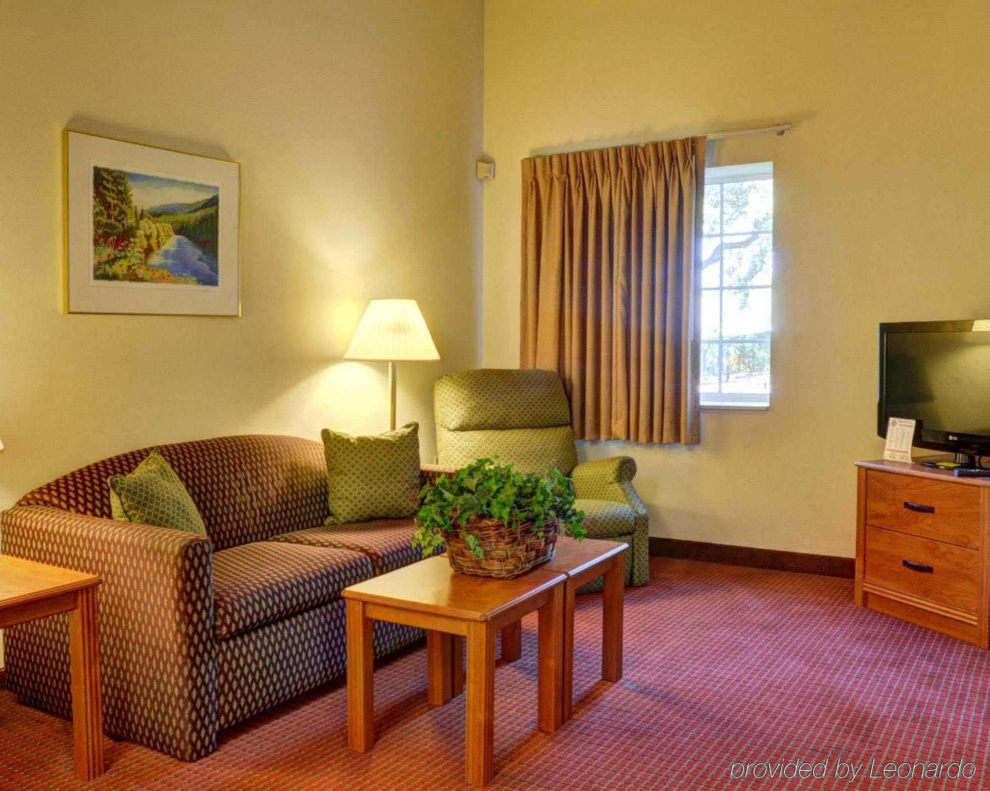 Mainstay Suites Wilmington - University Area Eksteriør bilde