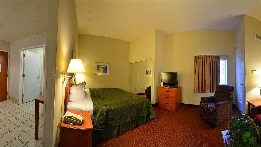 Mainstay Suites Wilmington - University Area Eksteriør bilde